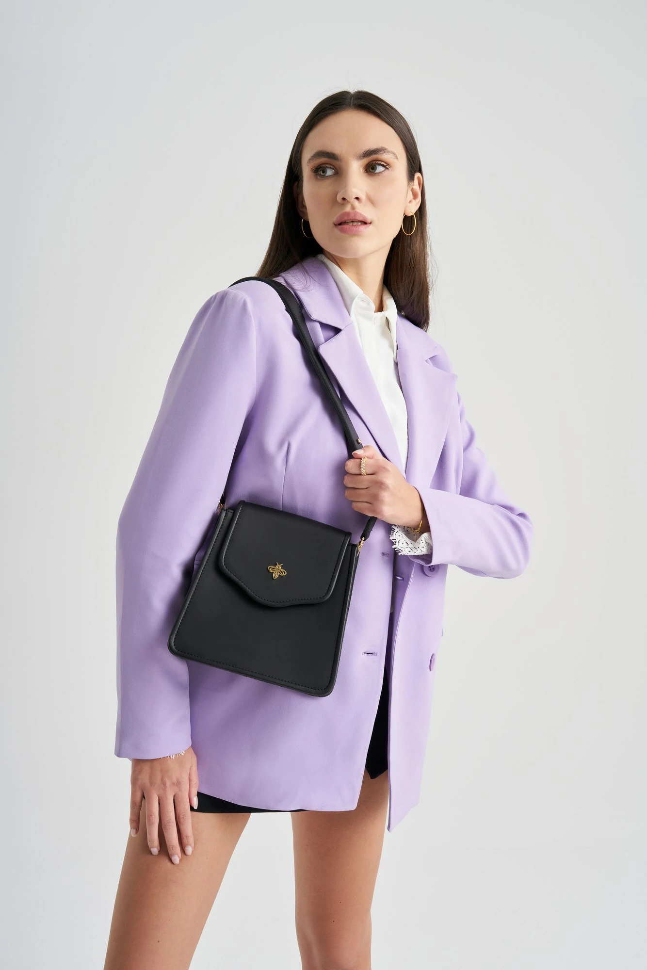 Ramenska torbica Lucky Bees, črna, 1248