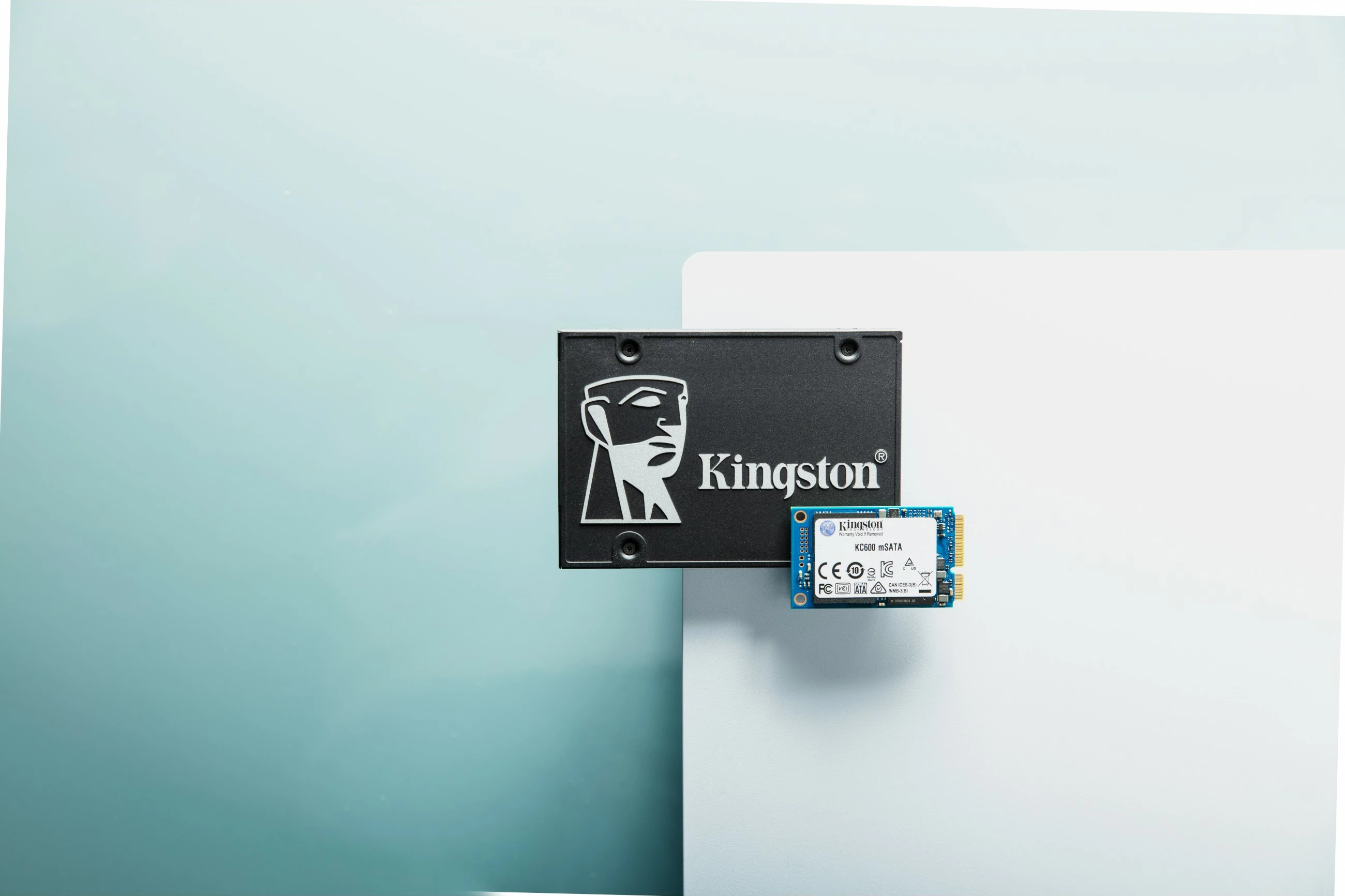 SSD 256 GB Kingston KC600, 2,5", 550 MB/s