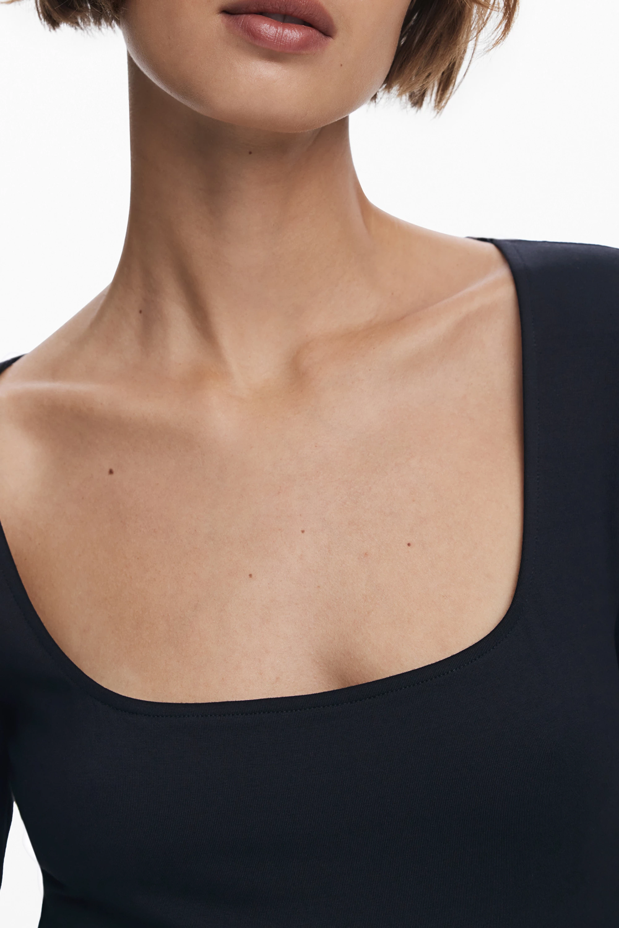 Dolga obleka LIRIO DESIGUAL za ženske, črna