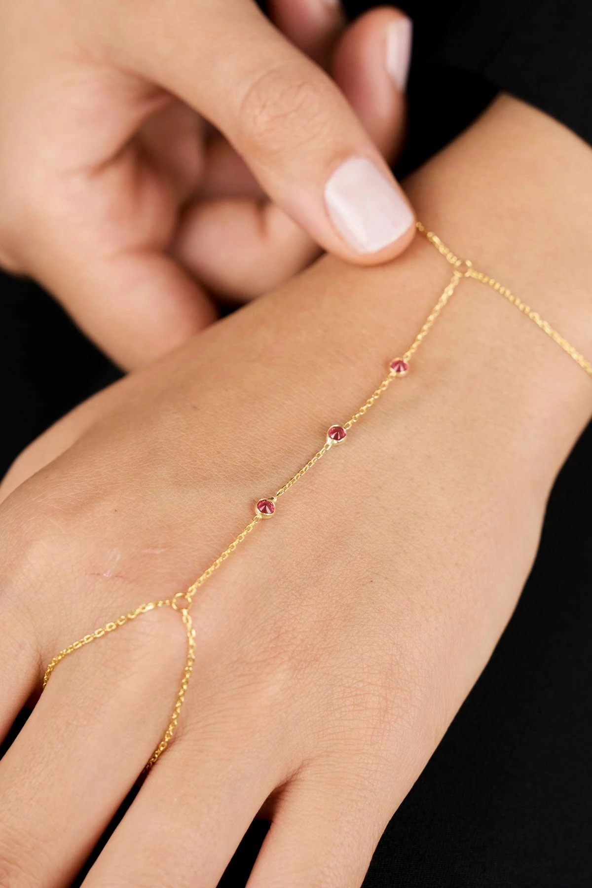 Ogrlica iz srebra 925 Elika, rdeča, TFNY65207