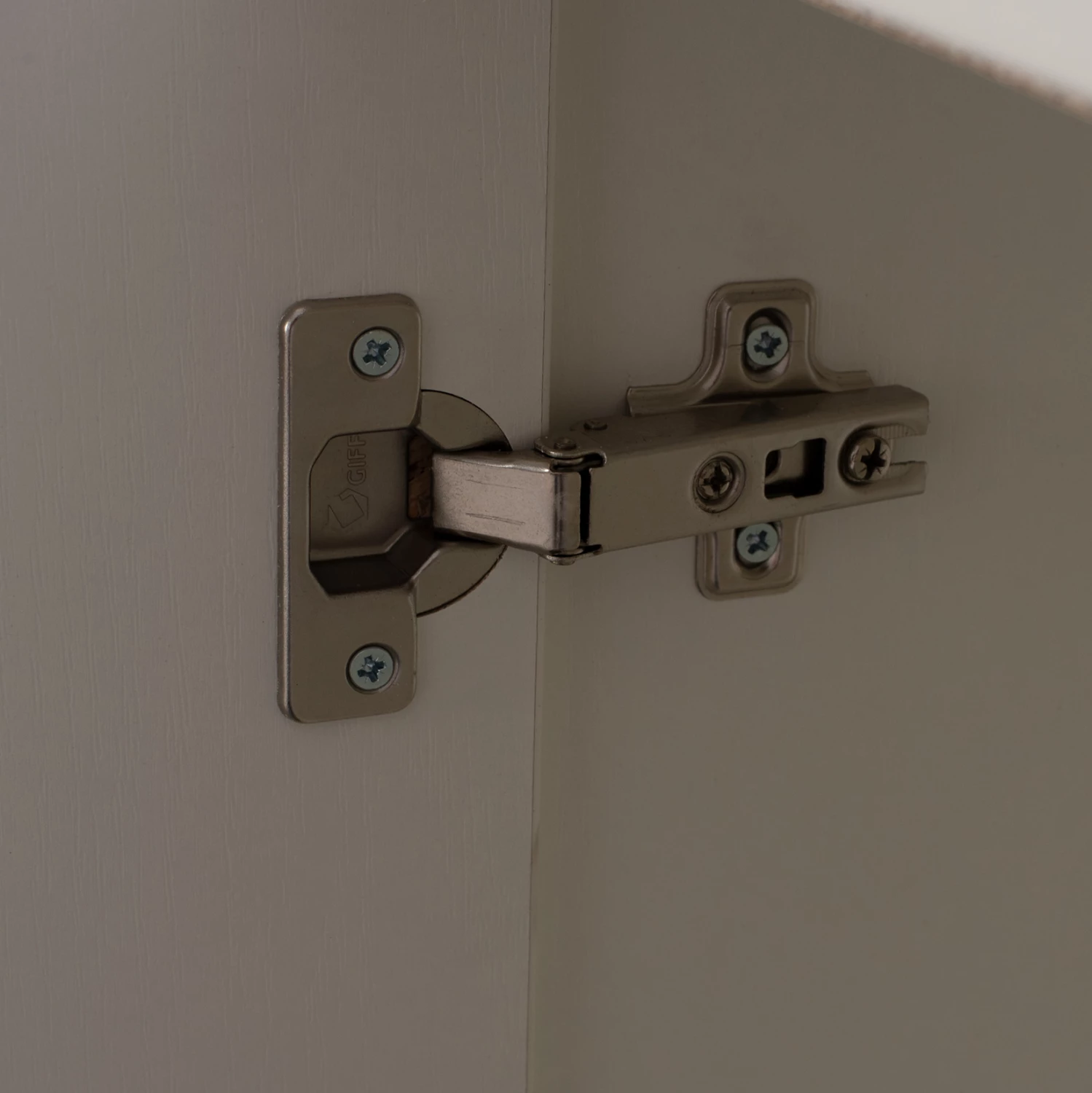 Bife z 2 omaricama in 3 predali ADLER bel FH2430.03 120x45x85 cm