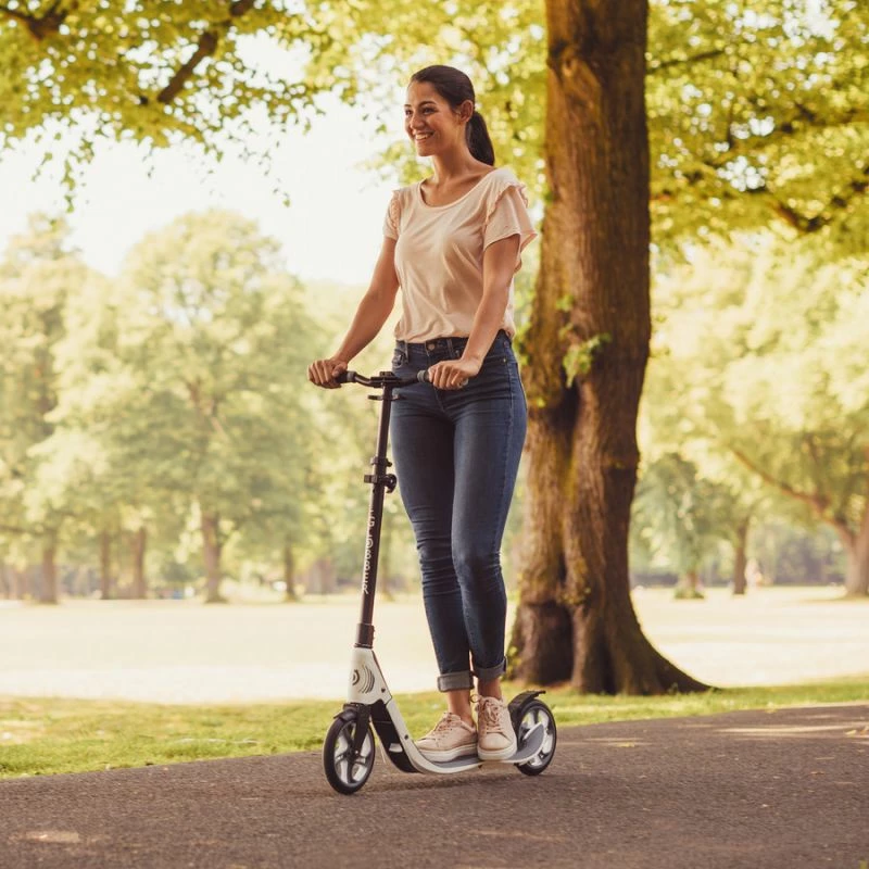 Udoben mestni skiro za moške, ženske in otroke, črn Globber