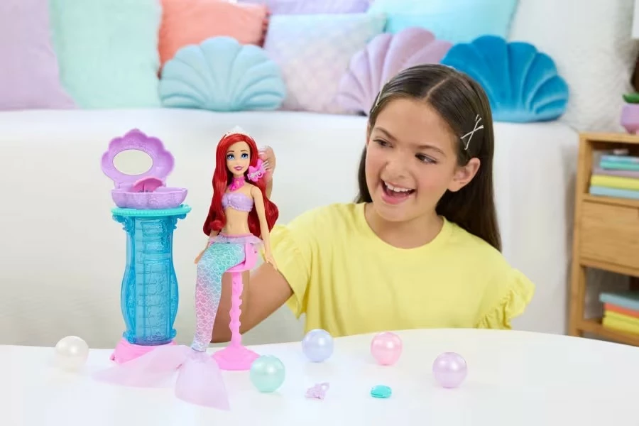Sirenina punčka Arielka, Disney Princess Mattel JBF86 z mizico za ličenje in dodatki, za deklice