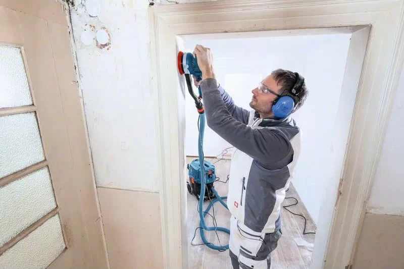 Orbitalni brusilnik Bosch GET 75-150 Professional, naključen, na ježka, 3300–7300 RPM, črn, moder