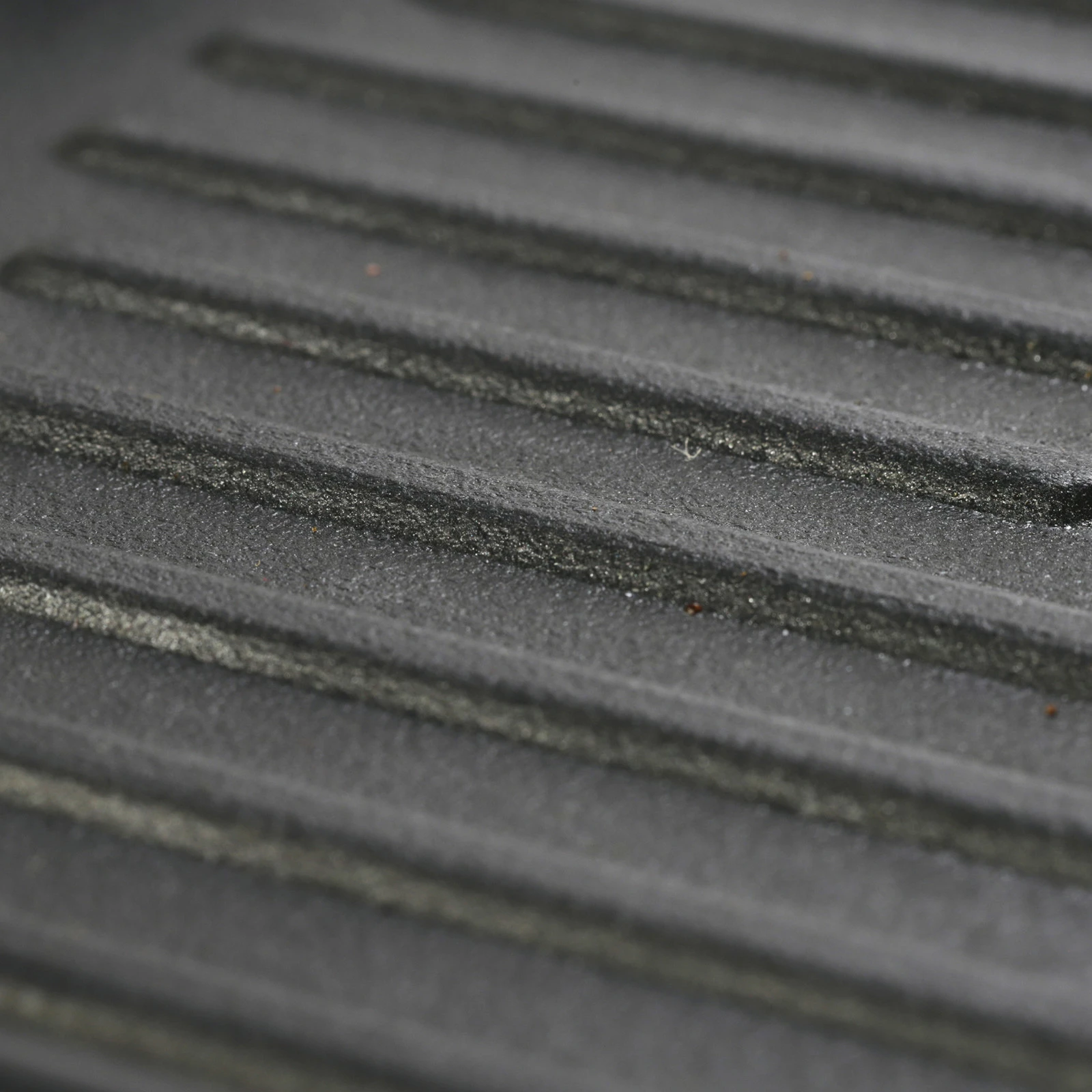 Rešetka iz litega železa za kamping štedilnik z nastavitvijo za gorilnik Meva UGP22002