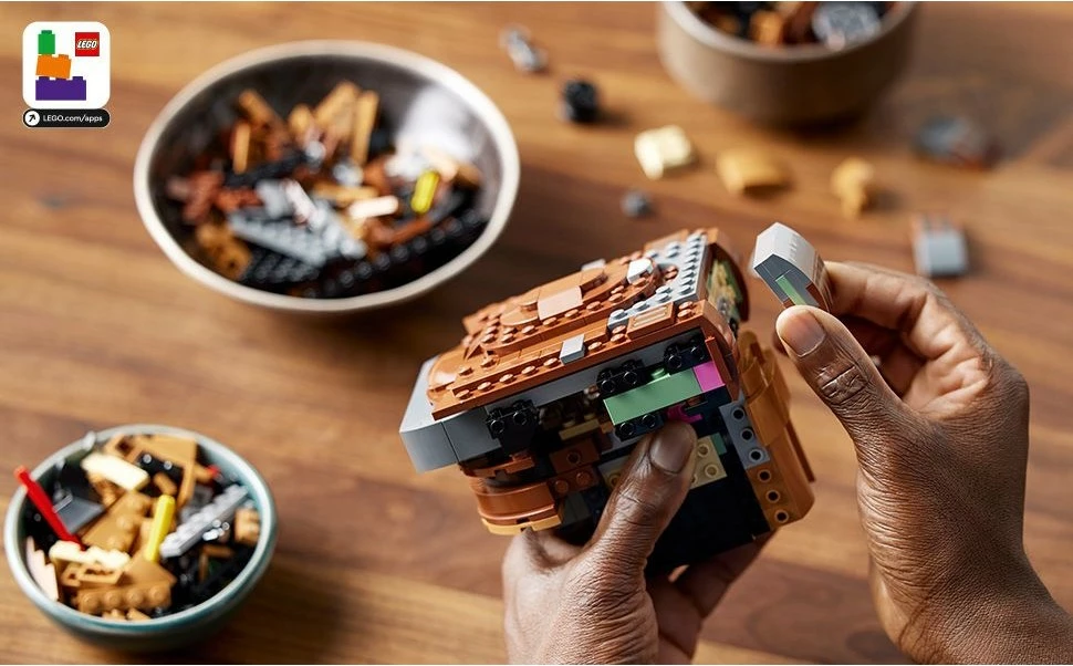 Ikonična čelada Princeske Leie (Boushh), LEGO Star Wars 75351, 670 delov, večbarvno