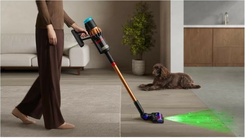 Sesalnik na baterijo Dyson V16 Piston Animal, 1,3 L, 70 min, črn