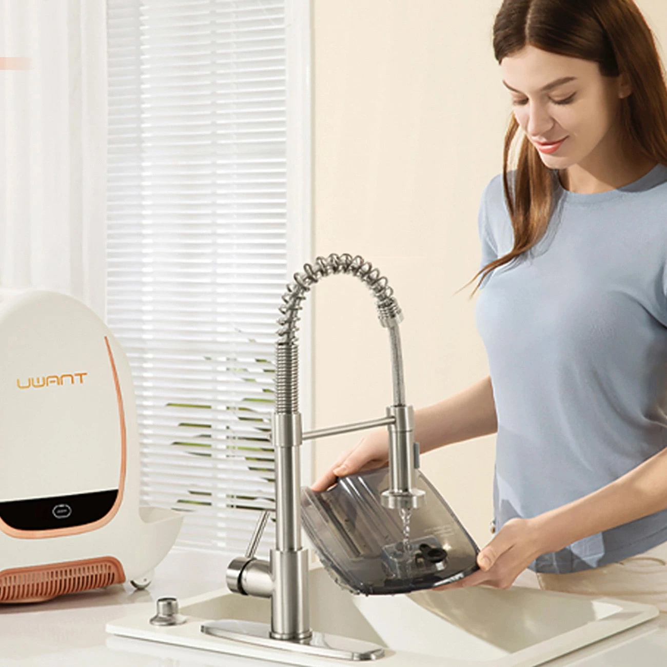 Potrosni sesalnik z mokrim čiščenjem UWANT B100-S, 12000Pa, 450W, bel