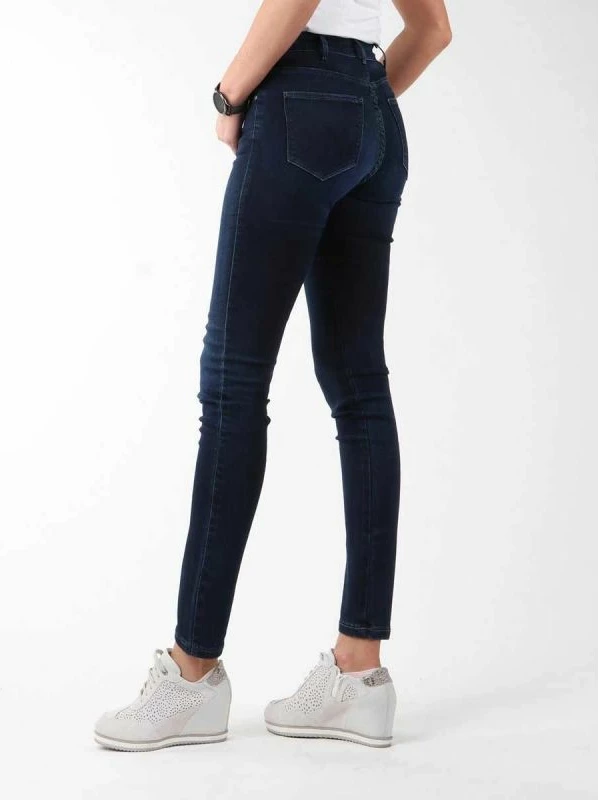 Ozke ženske jeans hlače Wrangler, črne