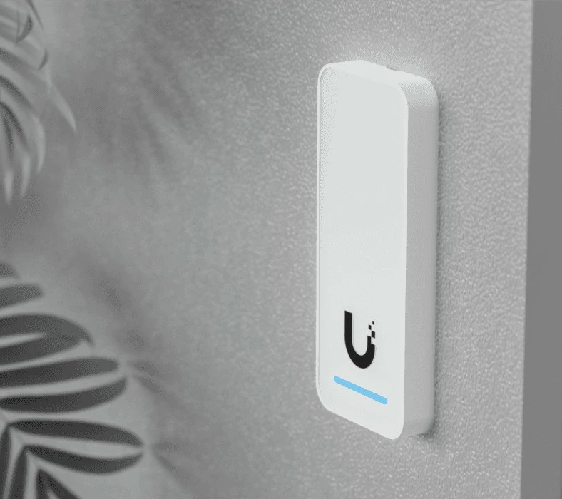 Brezstični čitalec za dostop Ubiquiti UISP G2, NFC, Bluetooth, bel/črn