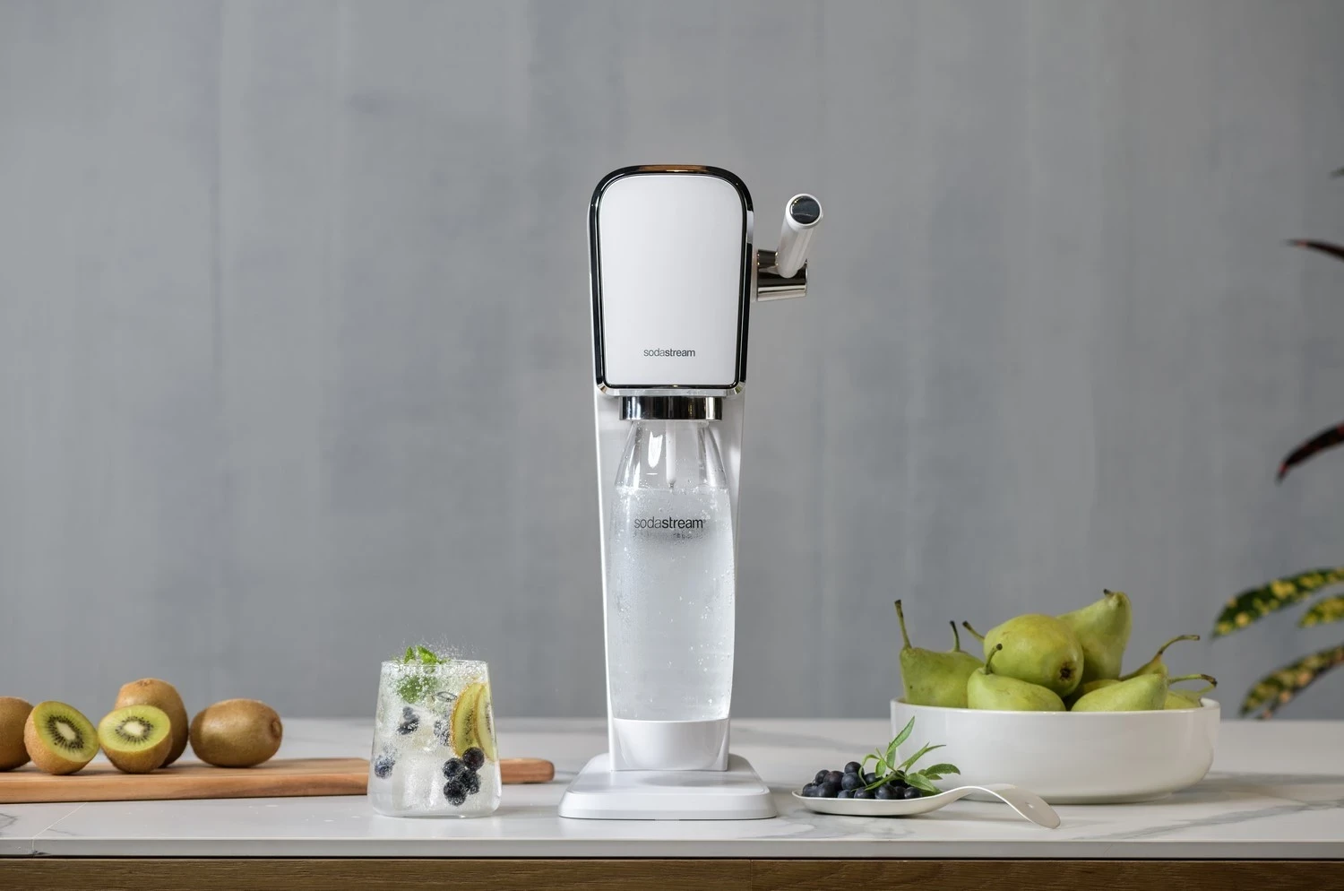 Saturator za gazirano vodo ART, SodaStream, bel