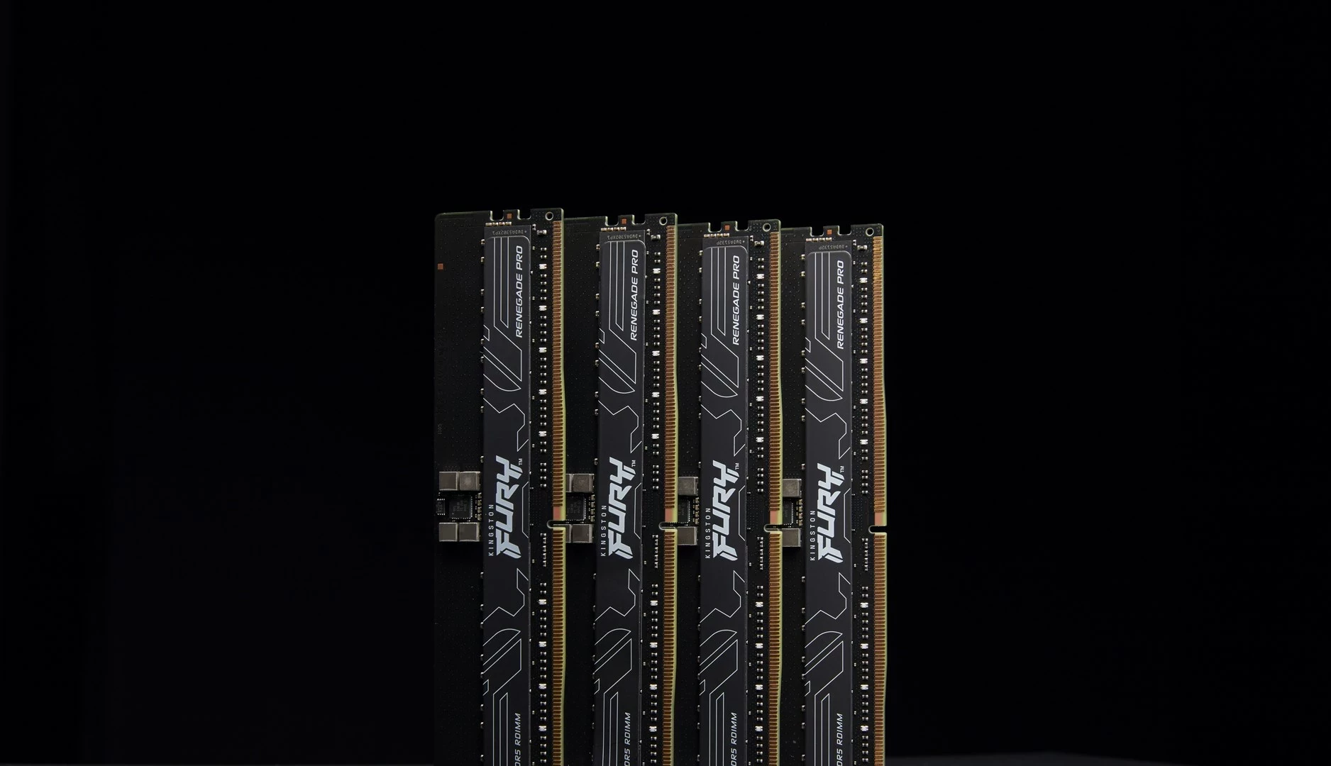RAM pomnilnik Kingston FURY Renegade Pro, 128 GB (komplet 4x32 GB), DDR5, 6400 MT/s, ECC Reg, CL32, črn