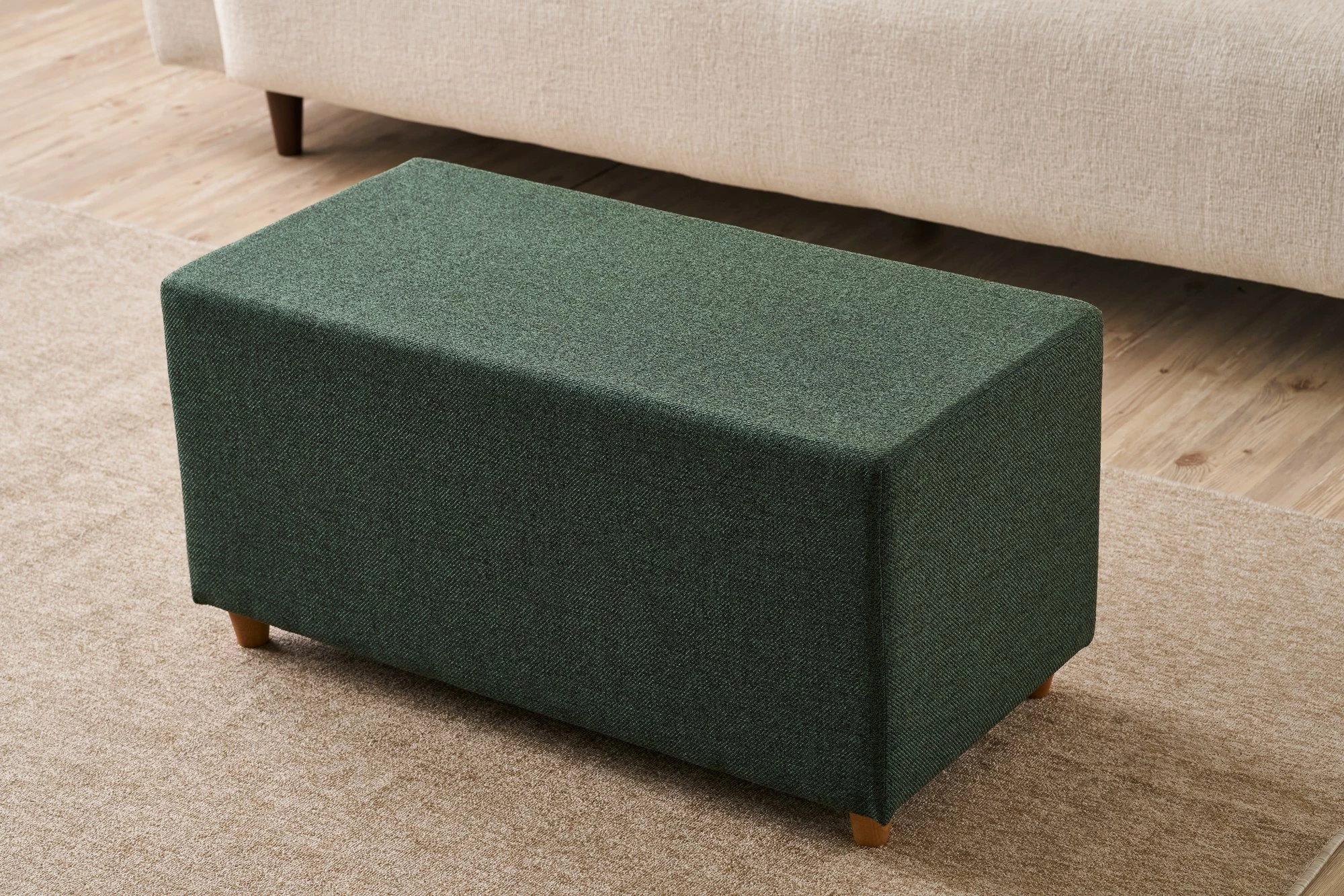 Zelen puf Atelier del Sofa, Urla
