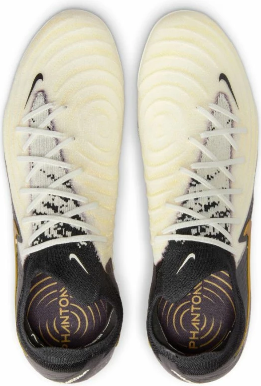 Čizme za nogomet za moške Nike, bele in črne