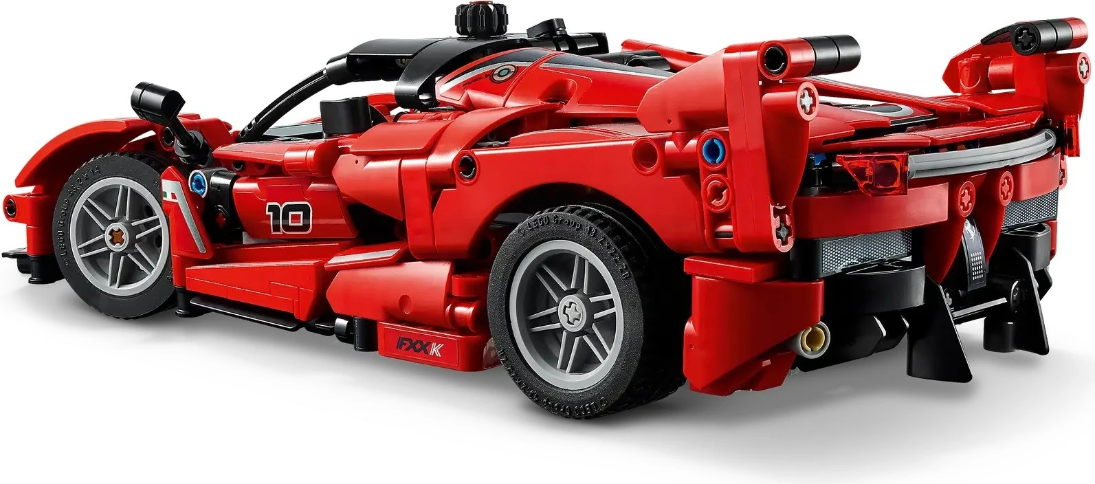 Detajiran model Ferrari FXX K, LEGO Technic 42212, 897 kosov, rdeč