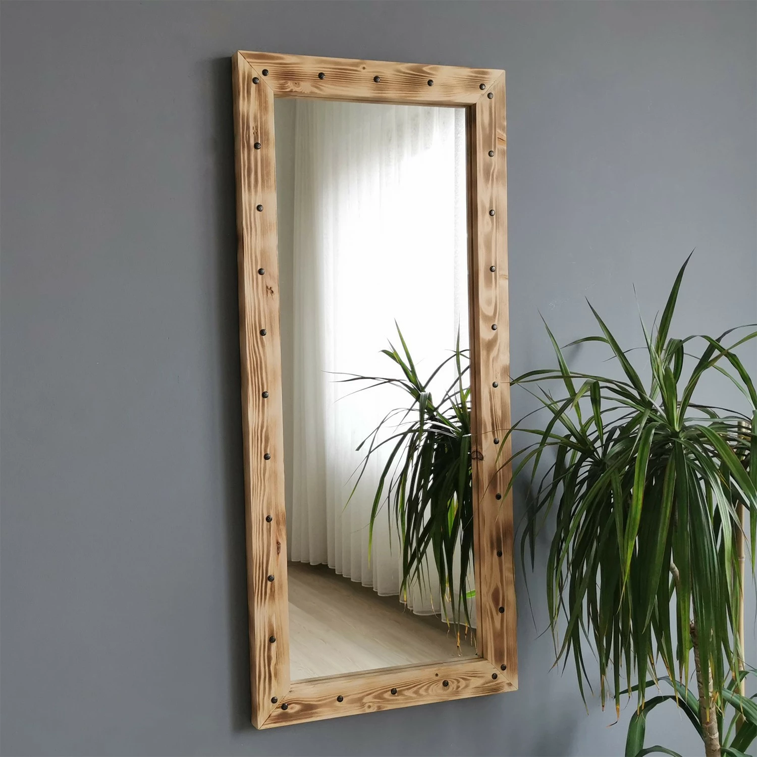 Ogledalo iz trdega borovega lesa, barva oreha, Hanah Home Z50110ES, 50x110 cm