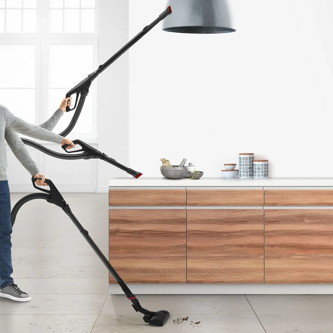 Cilindrični sesalnik, Bosch Serie 6 BGB6X330, črn