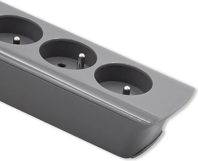 Razdelilnik Qoltec 50277, 6 vtičnic, 1,8 m, sivi