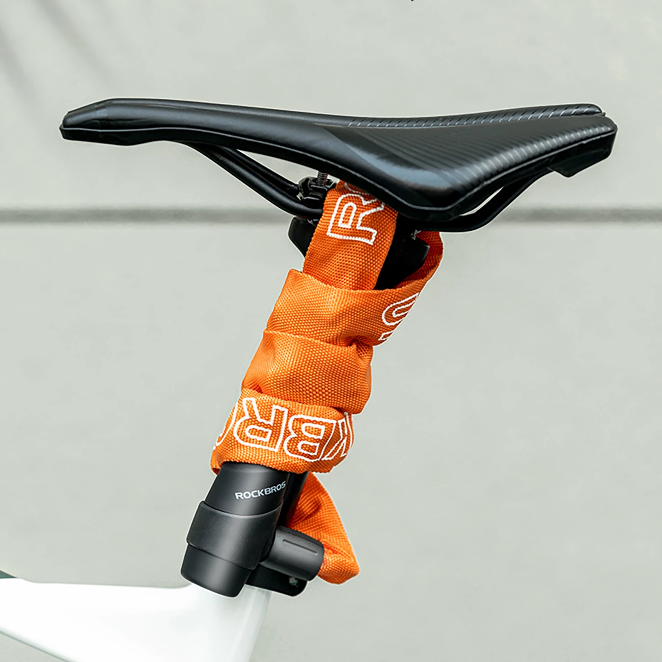 Kolesarska ključavnica Rockbros 3230002001 z kombinacijo in ključem, črna