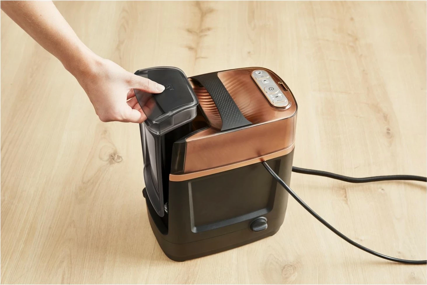 Parni likalnik Tefal QT 2020 IXEO Power, črn