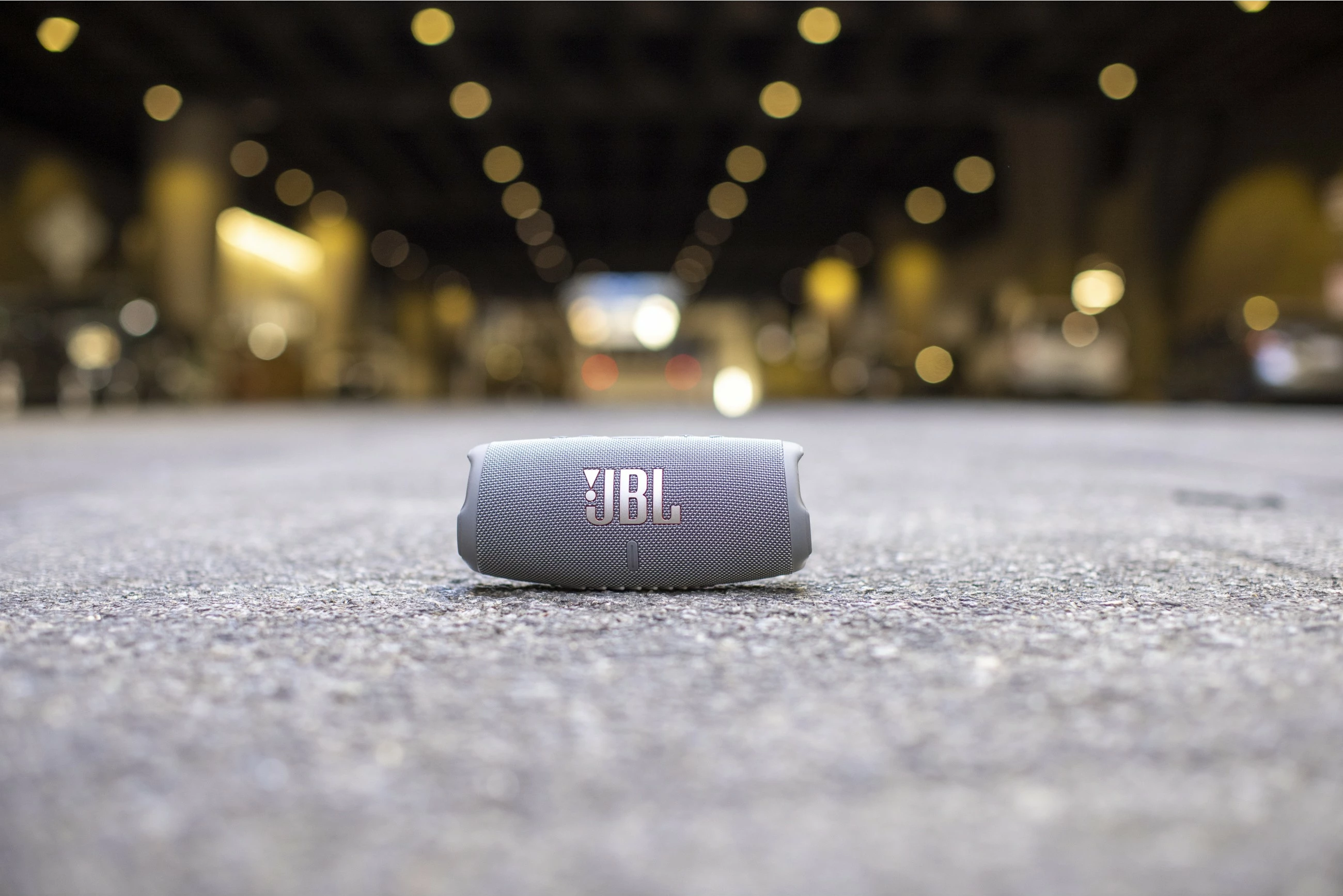 Prenosni zvočnik JBL Charge 5, 30 W, Bluetooth, IP67, črn