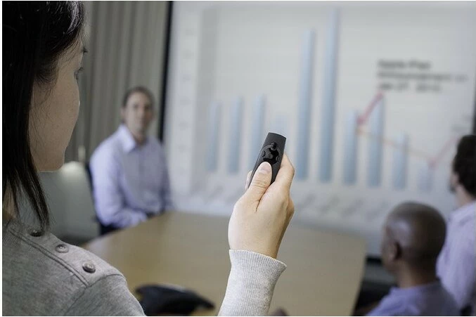 Prezenter brezžični, kontrola kazalca in rdeč laser Kensington Presenter Expert, RF, USB, 45 m, črn