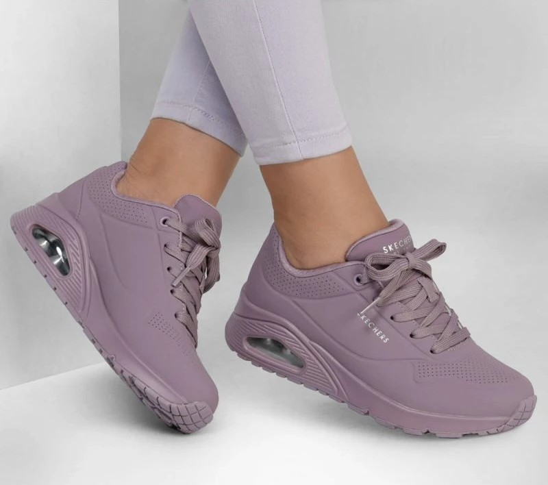 Udobne tekaške čevlje Skechers za ženske, sive