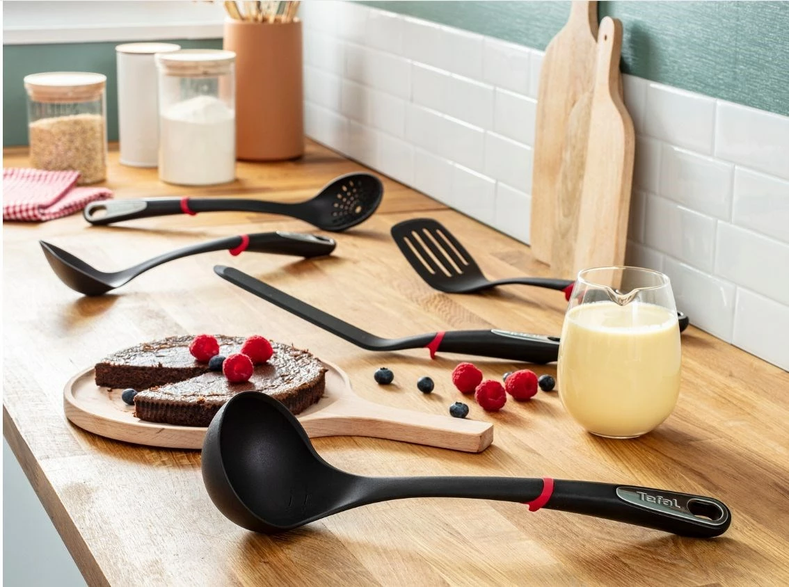 Lopatka za špagete Tefal Ingenio K2060214, črna
