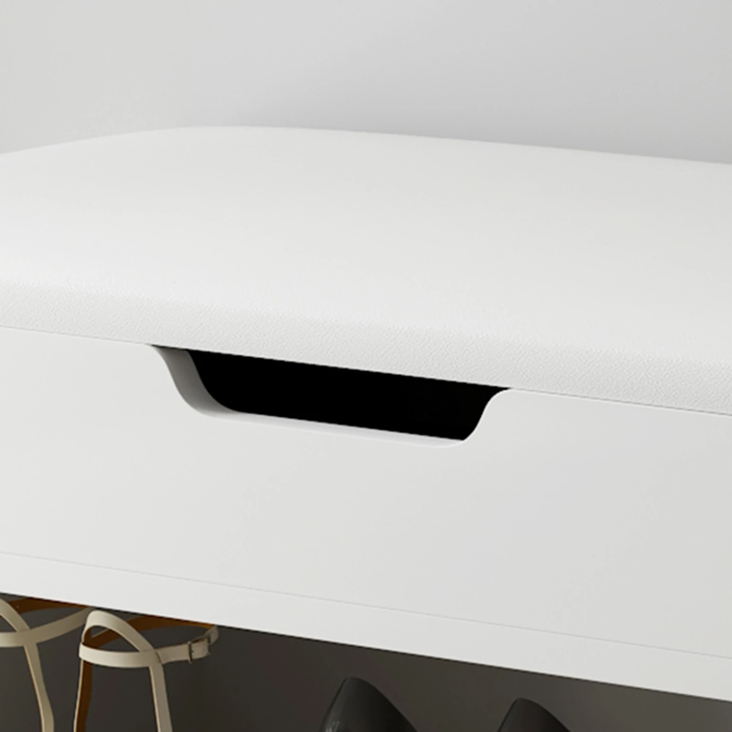 Stojalo za čevlje z sedežem ROMIR FH2477.03 melamin v beli barvi-beli PU sedež 60x30x44Hcm