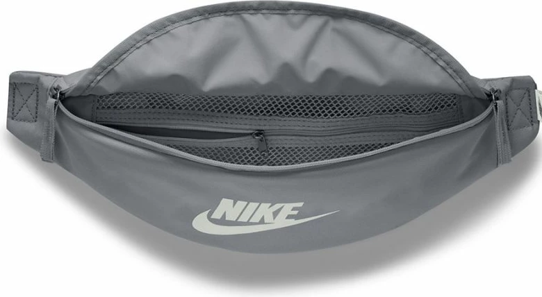 Črno-siva pasna torba Nike