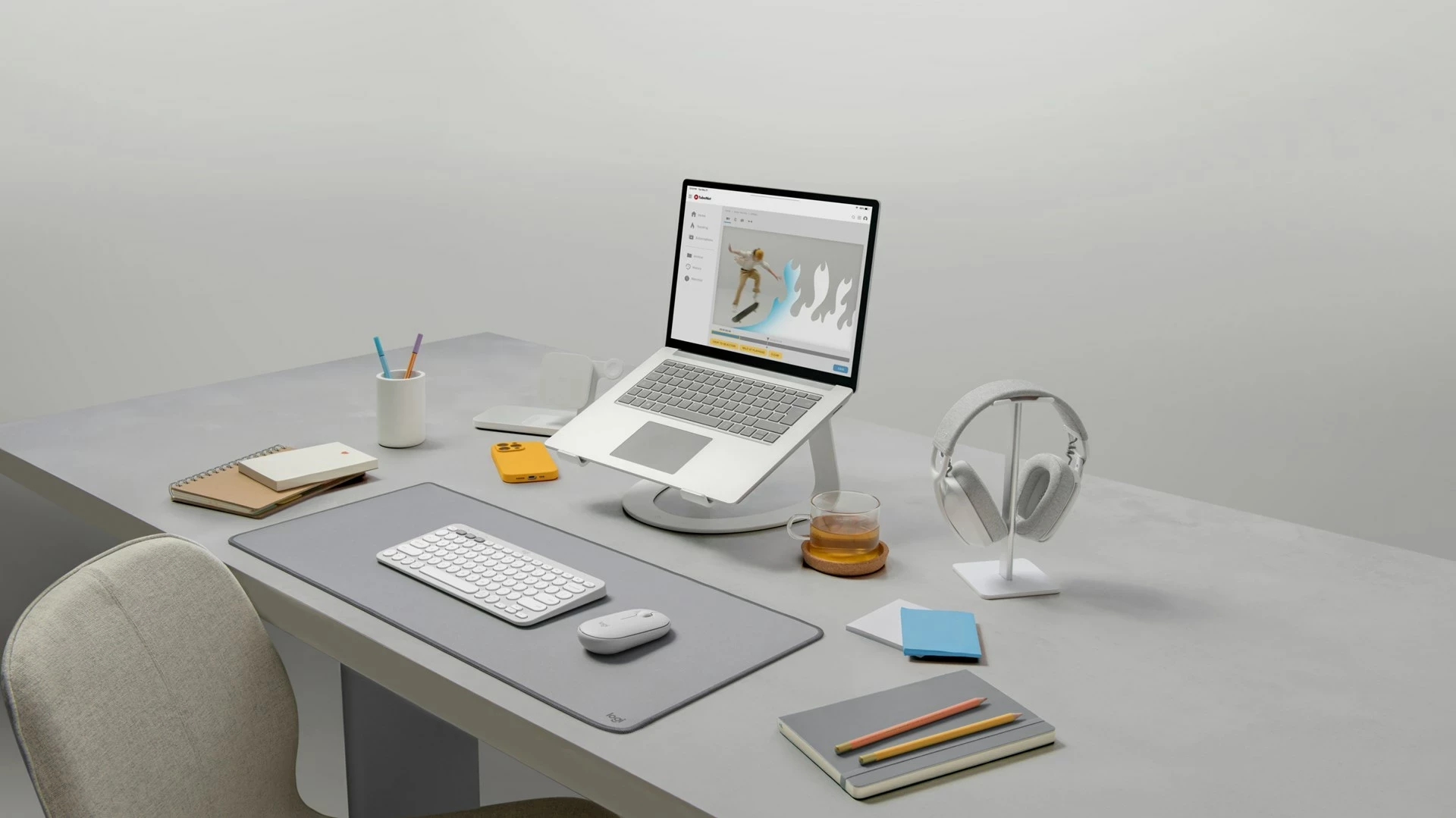 Brezžični ambidekstralni miš, 4000 DPI, bel – Logitech 910-007013