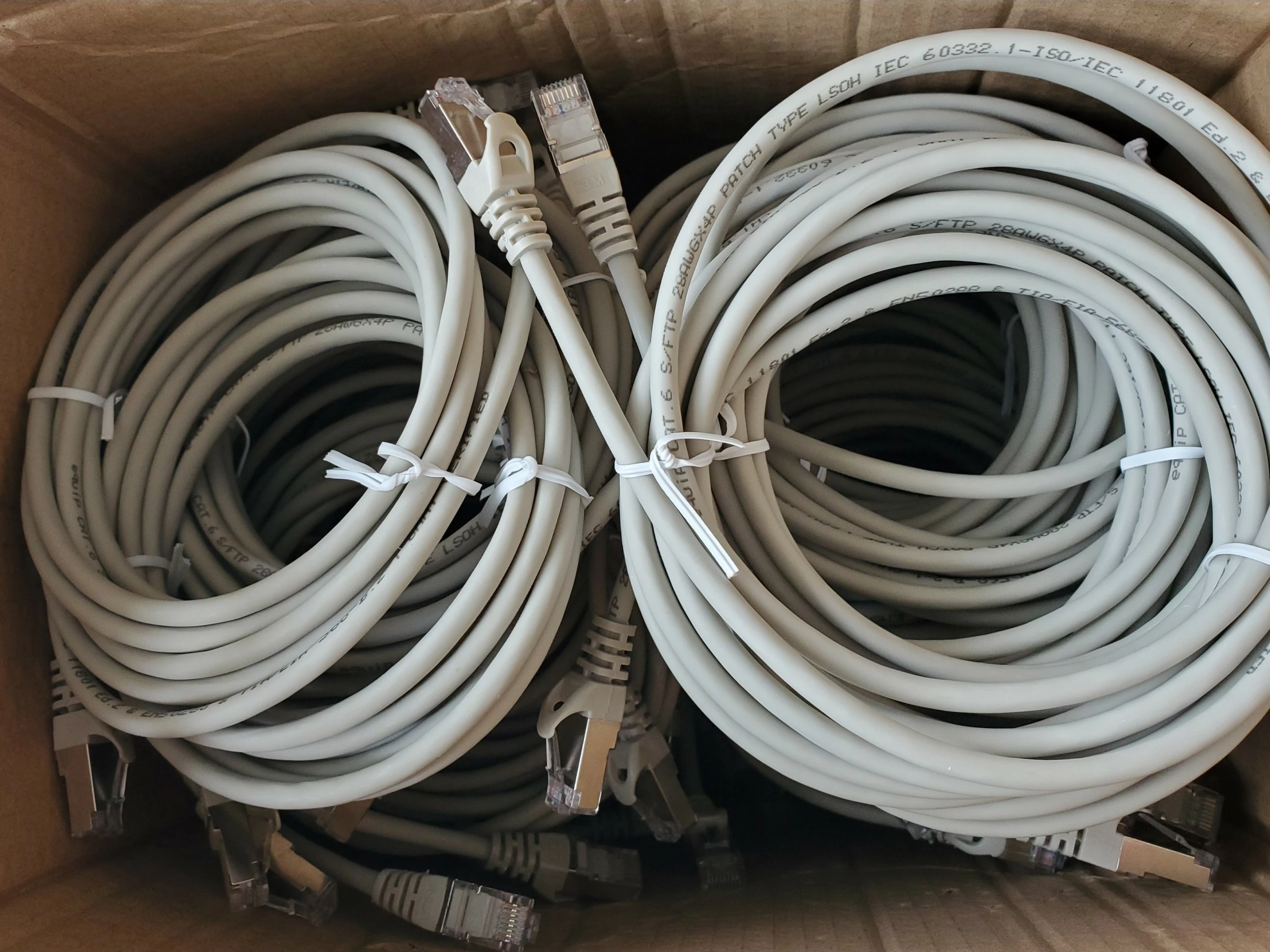 Mrežni kabel Cat6 S/FTP 2 m, EQUIP, RJ-45, siv