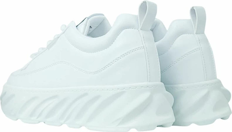 Superge, Lee Cooper, bele