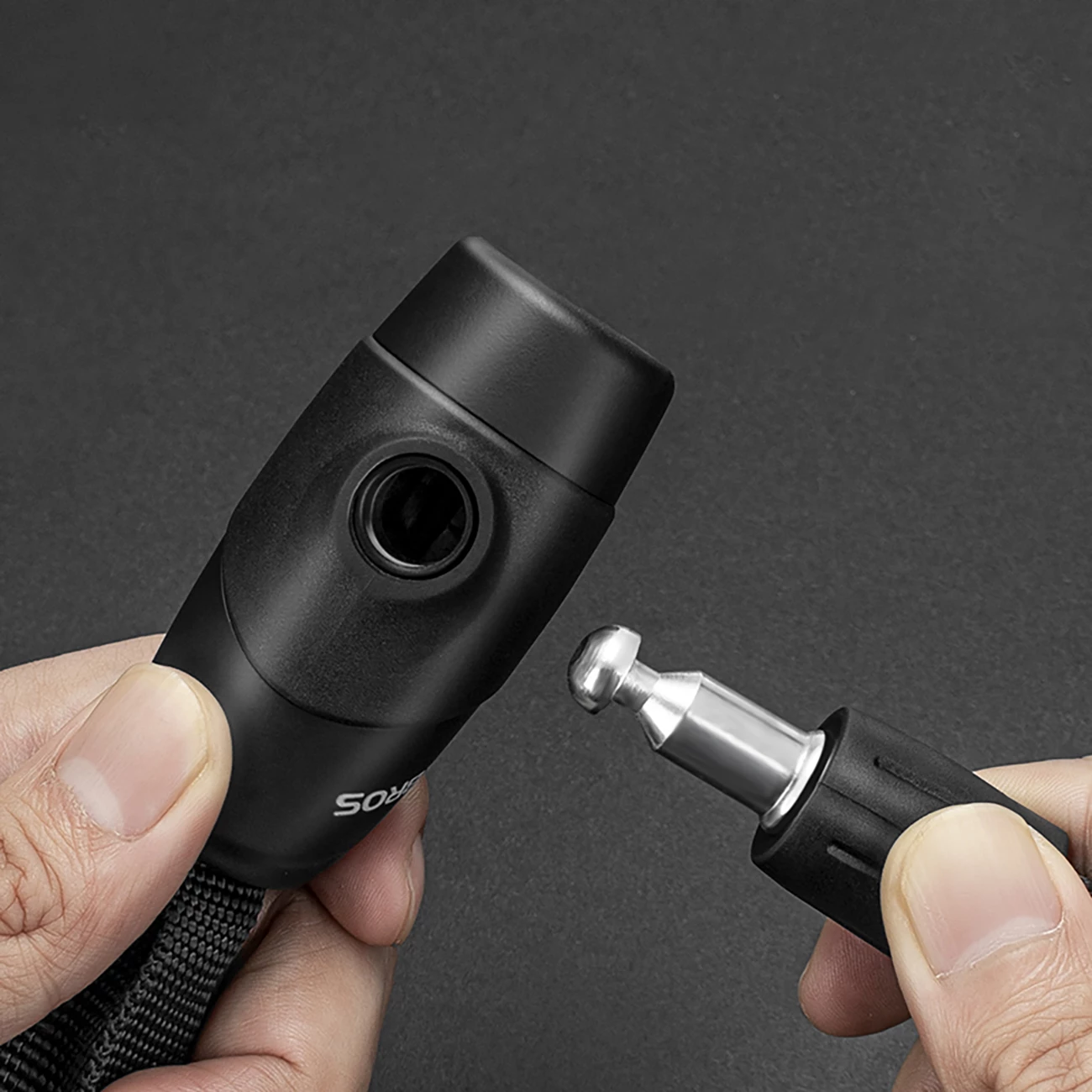 Kolesarska ključavnica Rockbros 3230002001 z kombinacijo in ključem, črna