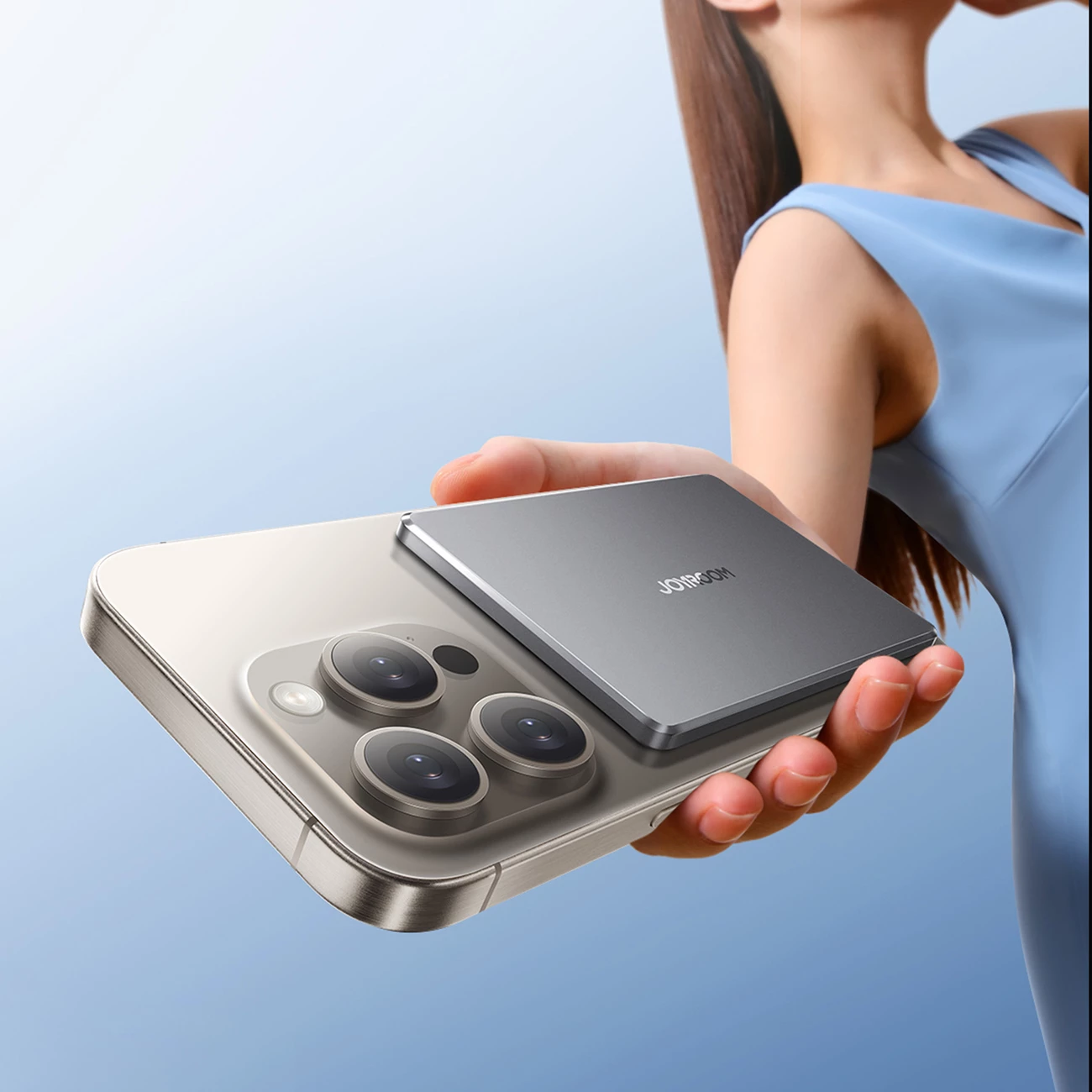 Prenosna baterija Joyroom JR-PBM08 5000 mAh 20W z brezžičnim polnjenjem MagSafe/Qi, siva