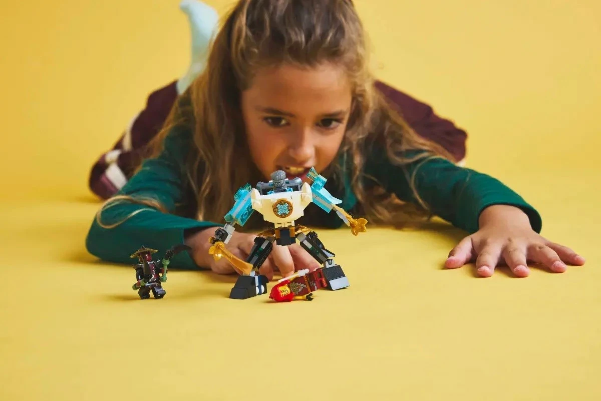 Bojevni mehanizem Zane, LEGO NINJAGO 71827, 92 kosi, 2 minifigurici