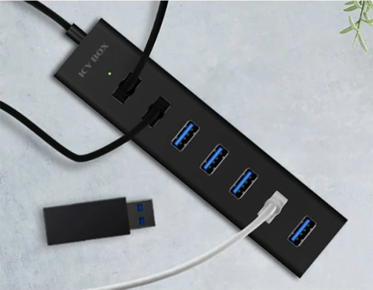 USB razdelilnik ICY BOX IB-HUB1700-U3, 7 vrat, USB 3.2 Gen 1, 15W, črn