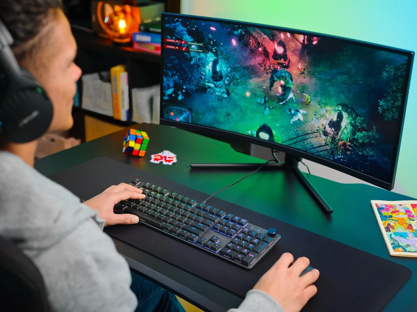 Mehanska igralna tipkovnica z RGB osvetlitvijo Trust GXT 866 TORIX, USB, QWERTY US International, črna