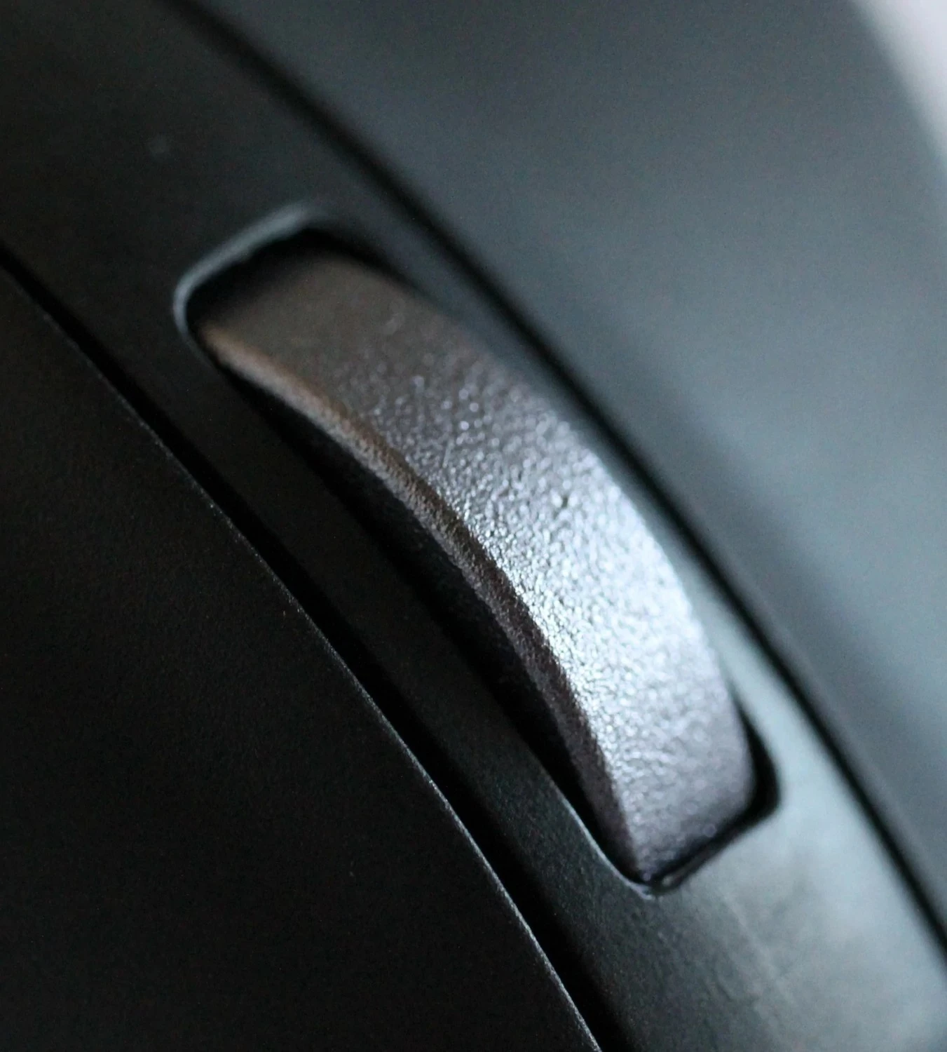 Ergonomski miška Matias PTB, USB-A, črna