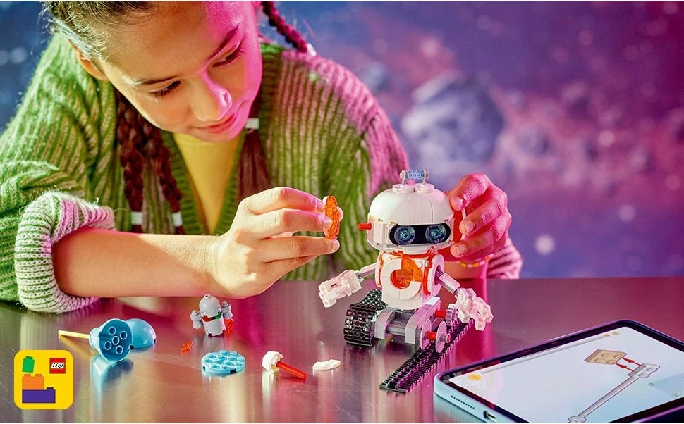 Robot iz vesolja, set LEGO Creator 3 v 1 31164, 281 delov