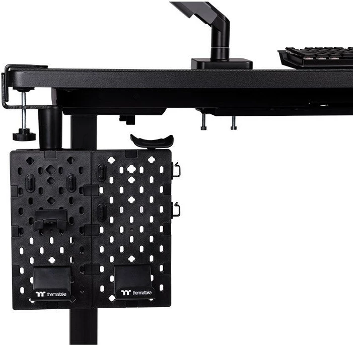 Majhen pegboard za gaming Thermaltake, jeklo, črn