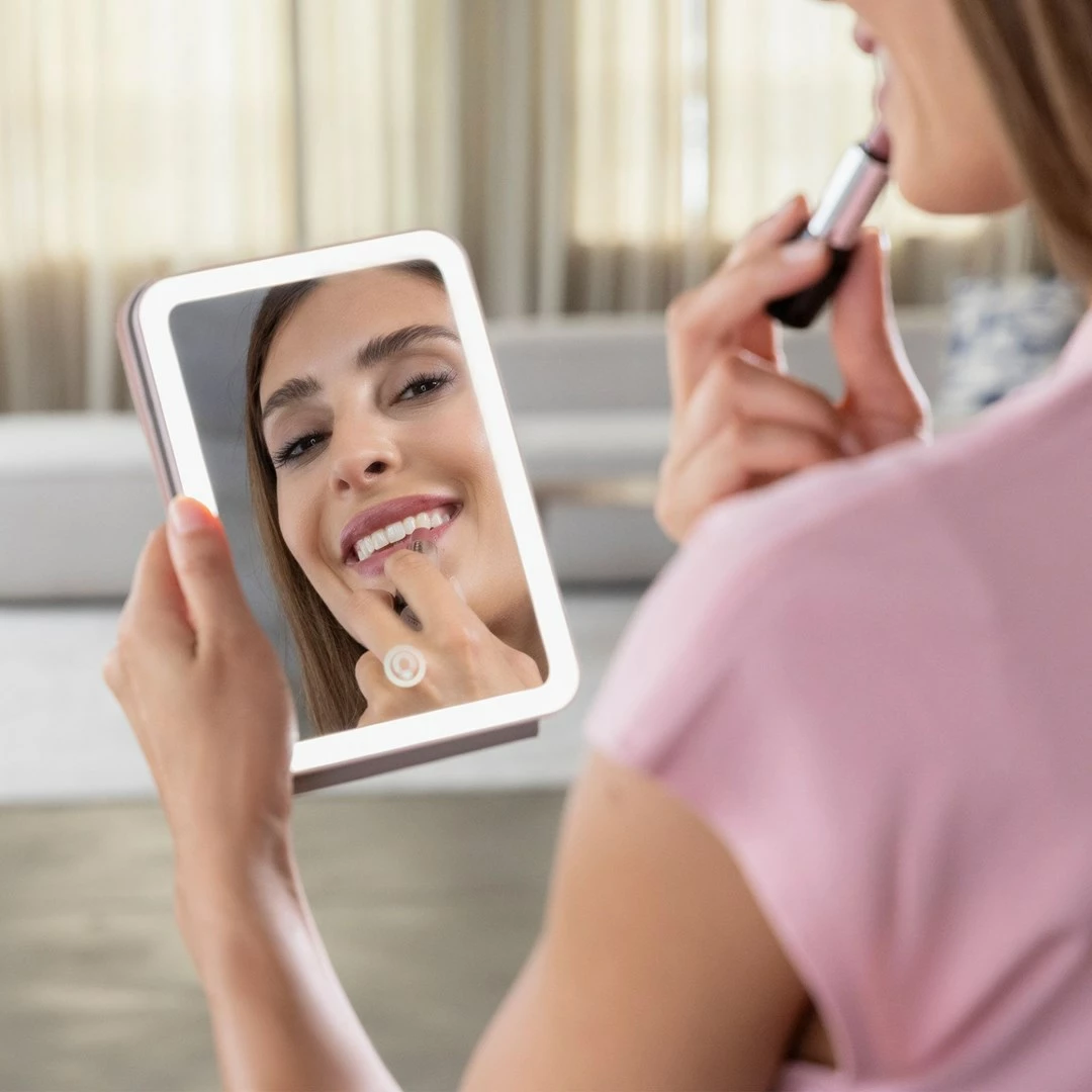 Kozmetično ogledalo Medisana CM 400 LED