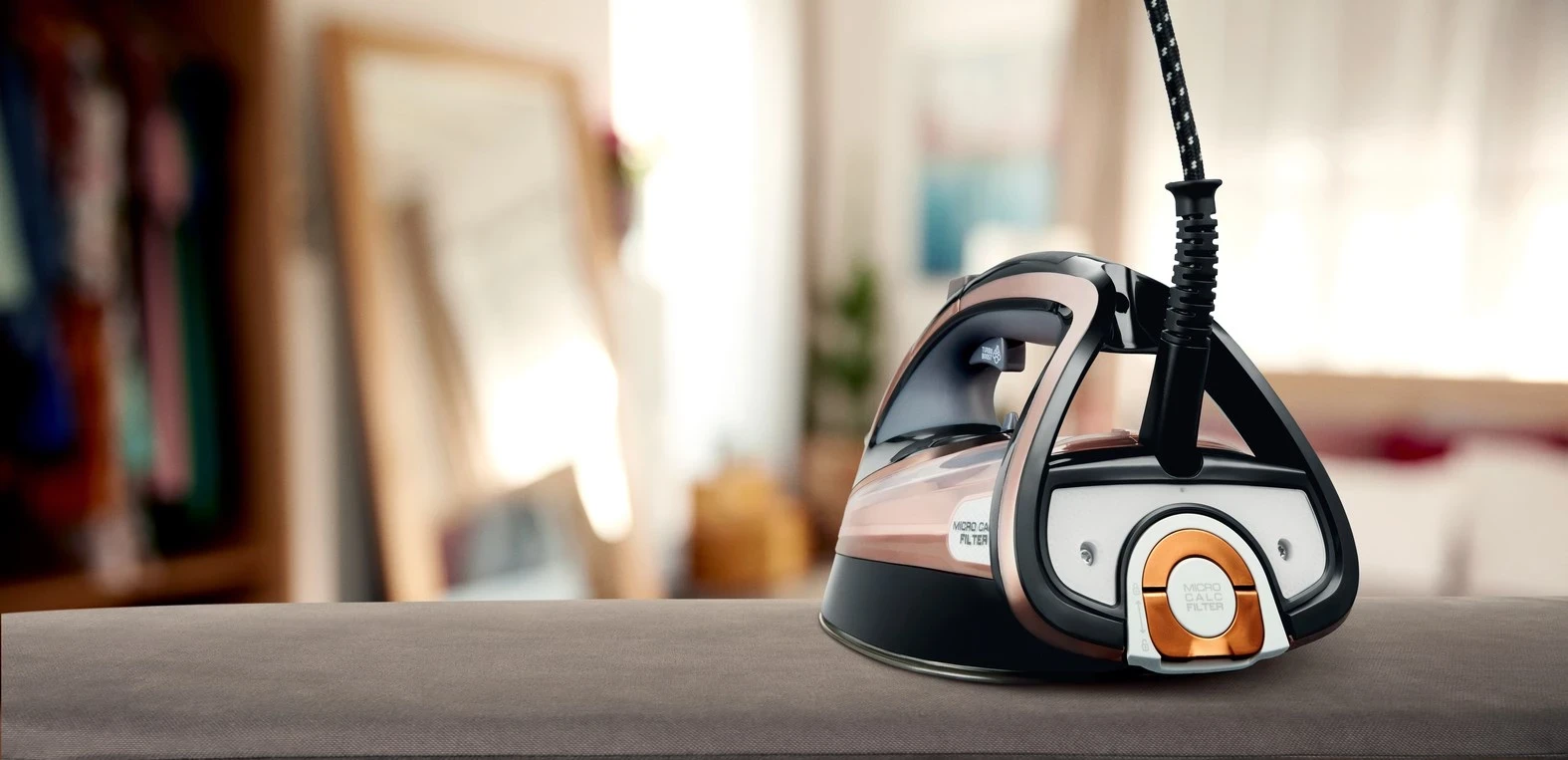 Paraheklanje z močno paro, Tefal Ultimate Pure FV9845, 3200 W, črno/bronasto