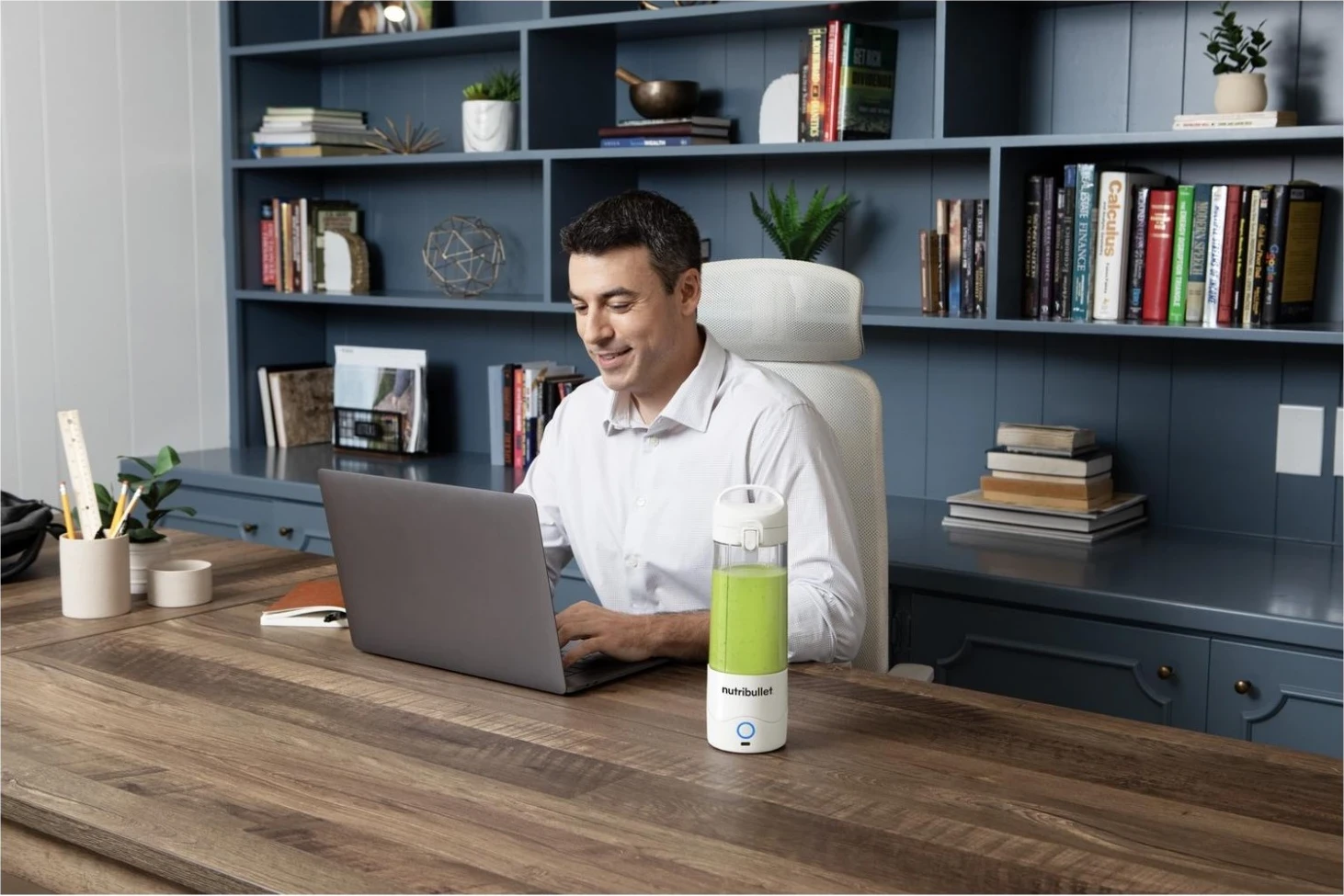 Prenosni mešalnik NutriBullet NBP003W, bel