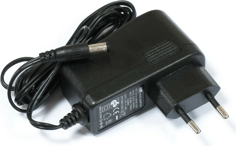 Kompakten usmerjevalnik MikroTik RB750GR3, Ethernet WAN, Gigabit Ethernet, turkizna, bela