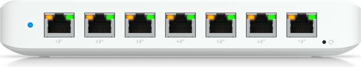 Menjen L2 z 8x Gigabit in PoE, Ubiquiti Ultra, bel