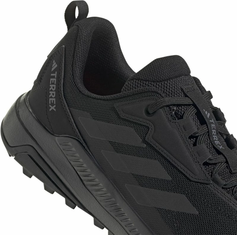 Trekking čevlji za moške adidas, črni