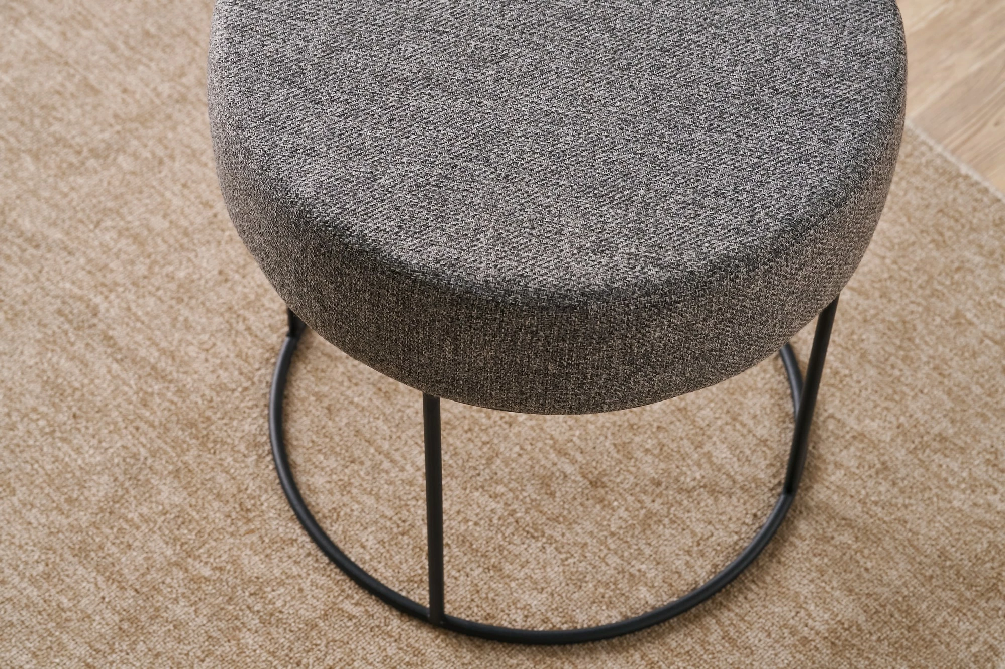 Puf v antracitu, Puf Atelier del Sofa Didim