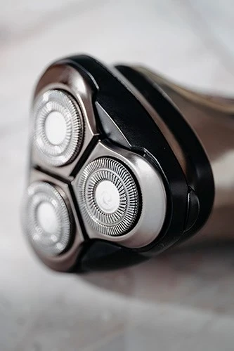 Električna britvica Adler AD 2945, črna