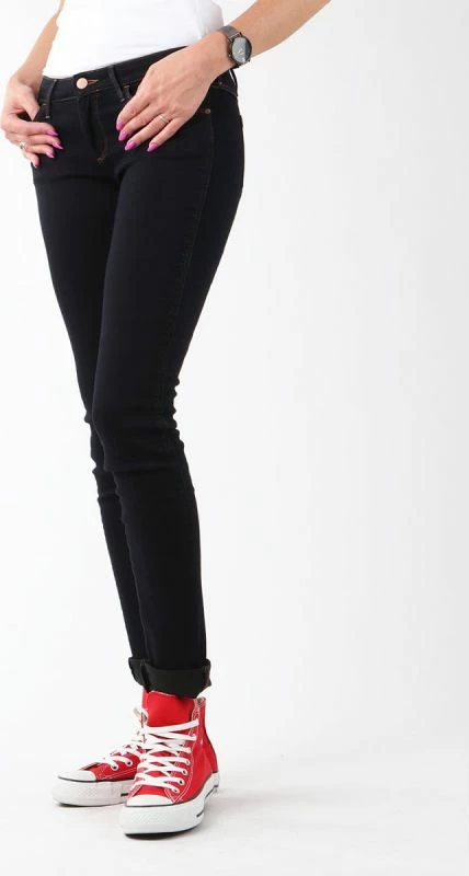 Ozke hlače Wrangler za ženske